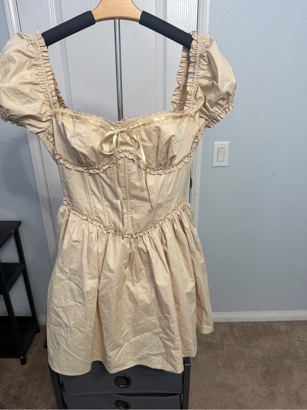 Ladies Cream Puff-Sleeve Dress with Tie Front